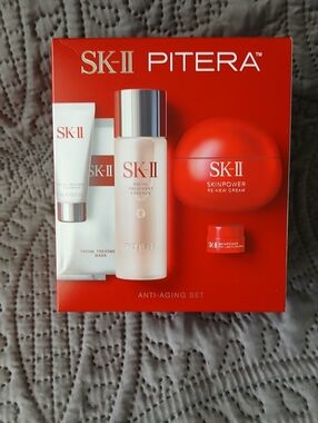 SK-II Pitera Red Anti-Aging Skincare Set